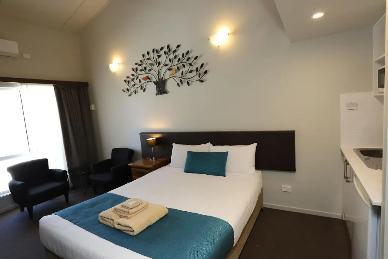 Kallangur Motel 3*,